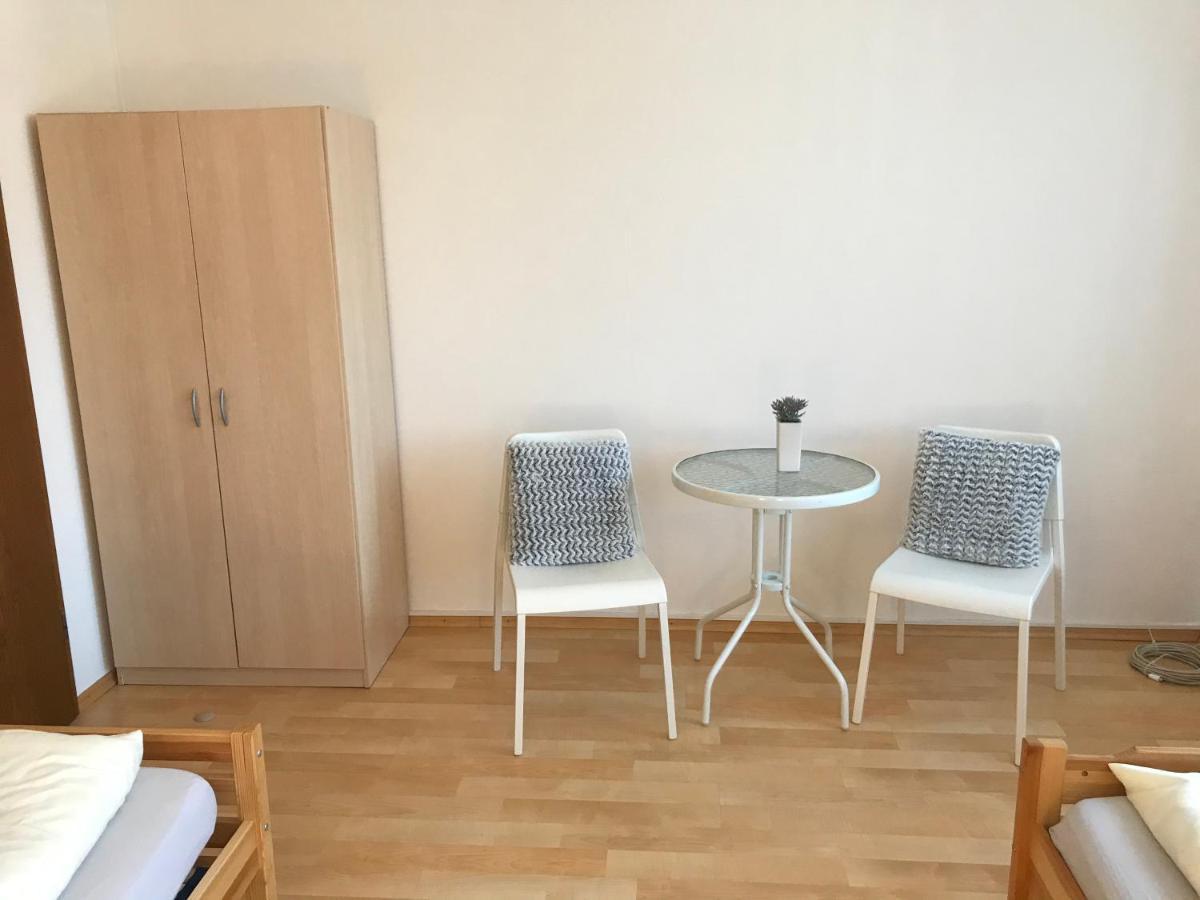 מילטנברג Gaestehaus Steinmann Apartment 2 Zimmer מראה חיצוני תמונה