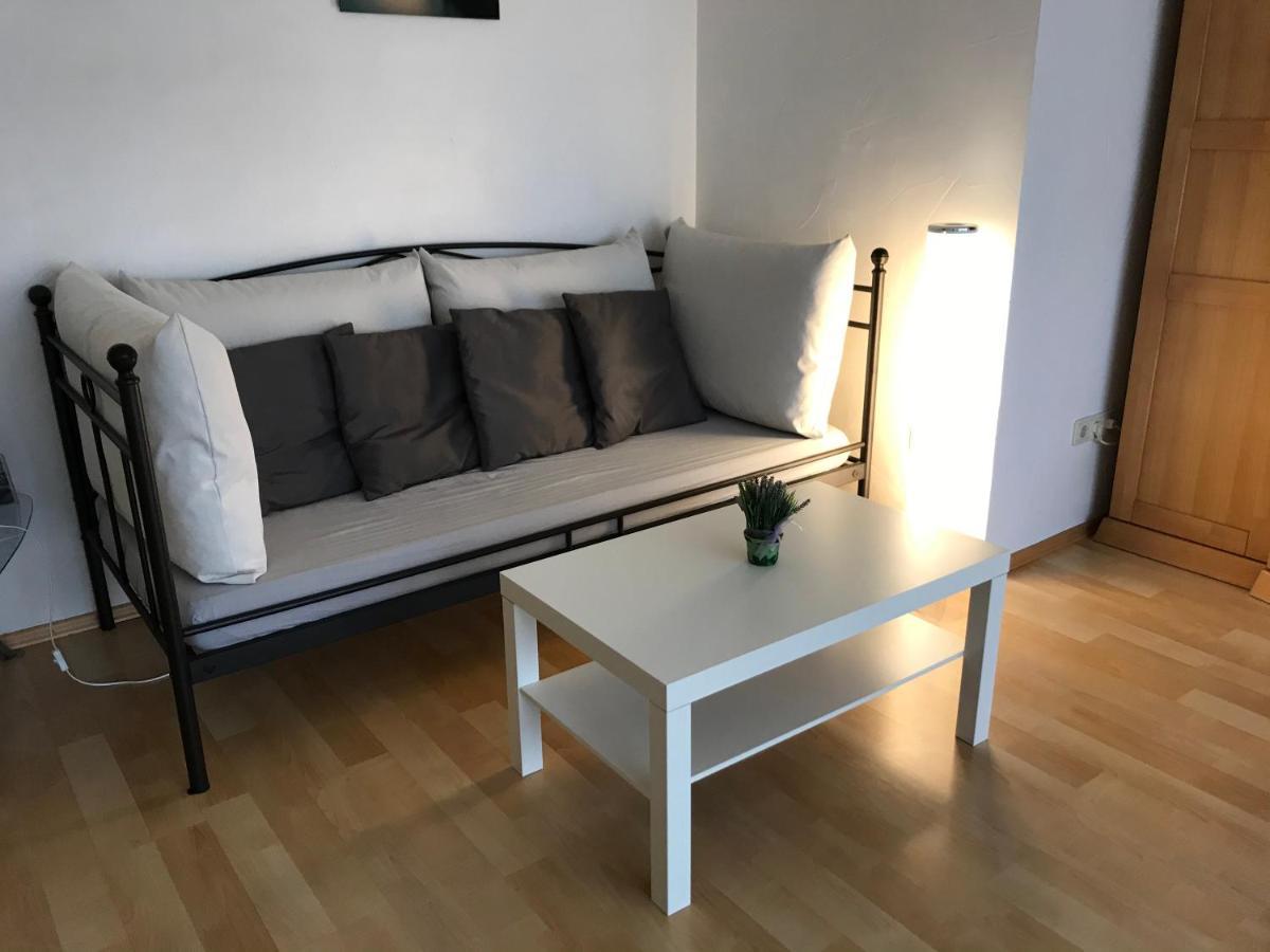 מילטנברג Gaestehaus Steinmann Apartment 2 Zimmer מראה חיצוני תמונה
